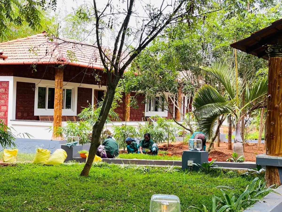 Aara Jungle Resort Coimbatore Buitenkant foto