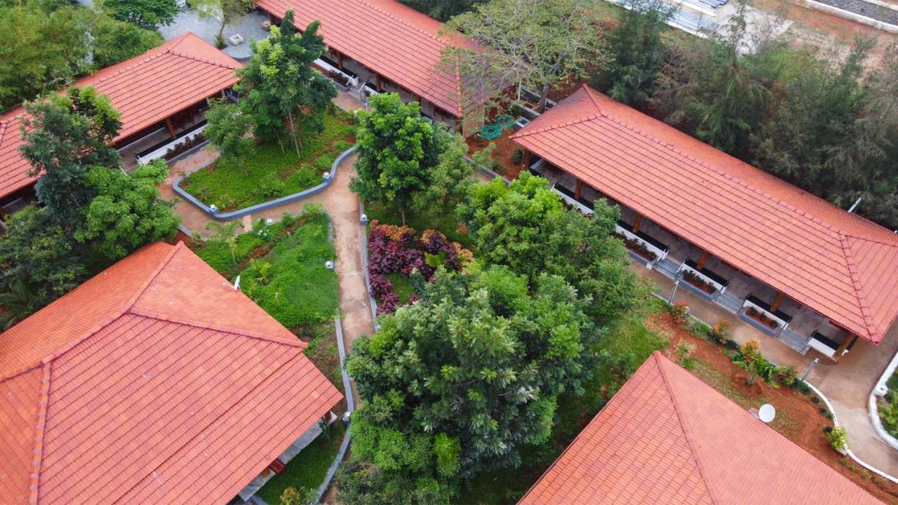 Aara Jungle Resort Coimbatore Buitenkant foto