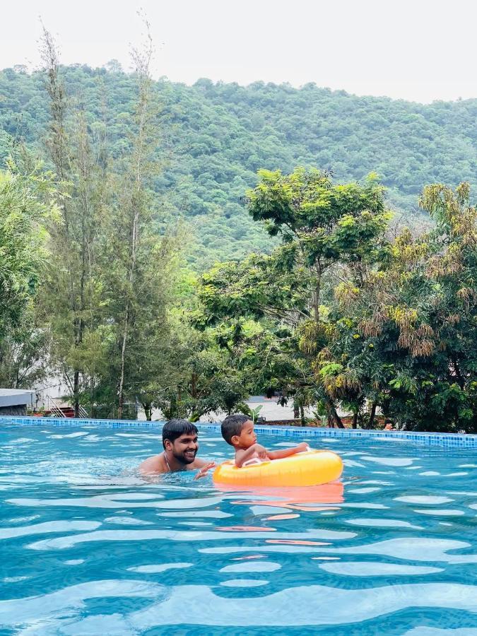 Aara Jungle Resort Coimbatore Buitenkant foto