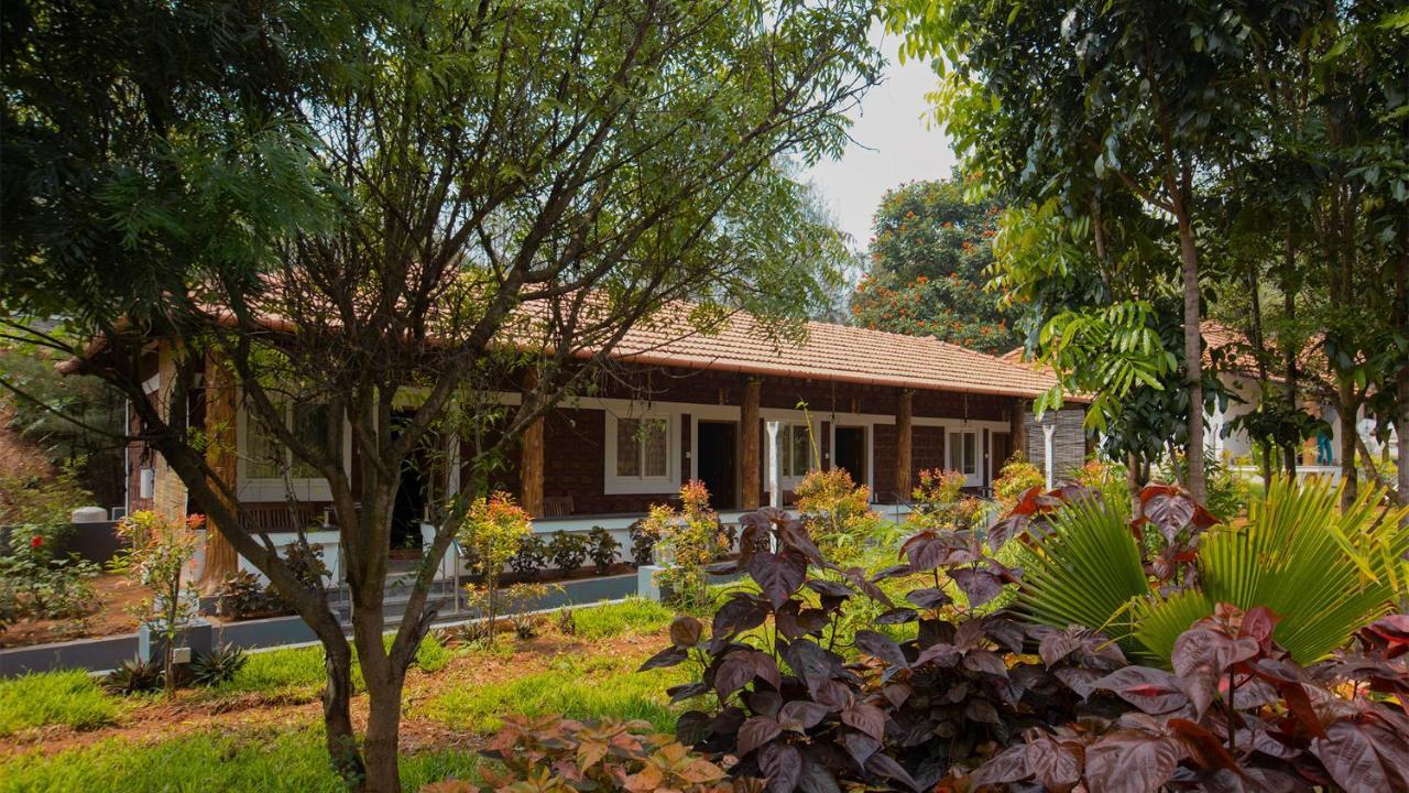 Aara Jungle Resort Coimbatore Buitenkant foto