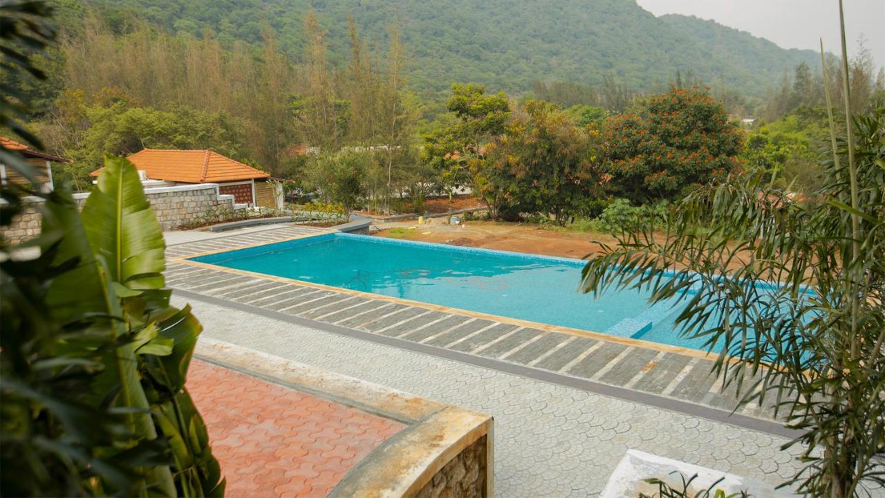 Aara Jungle Resort Coimbatore Buitenkant foto
