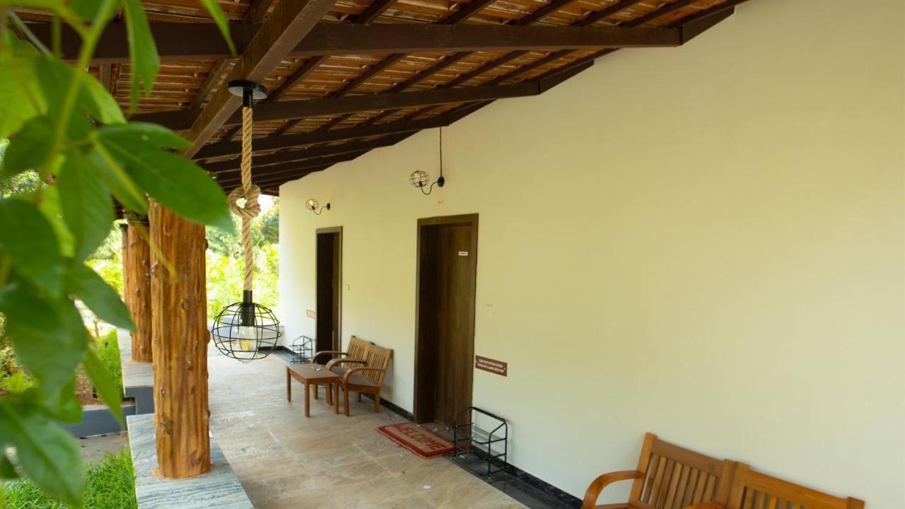 Aara Jungle Resort Coimbatore Buitenkant foto