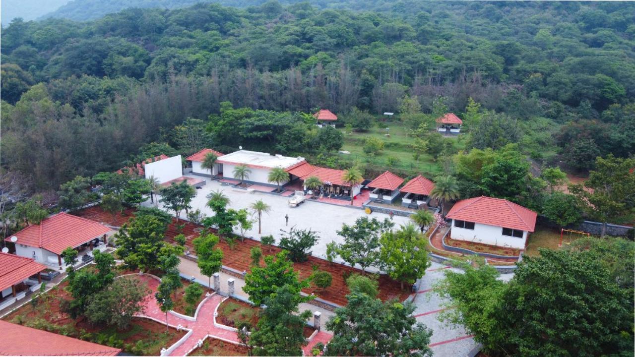 Aara Jungle Resort Coimbatore Buitenkant foto